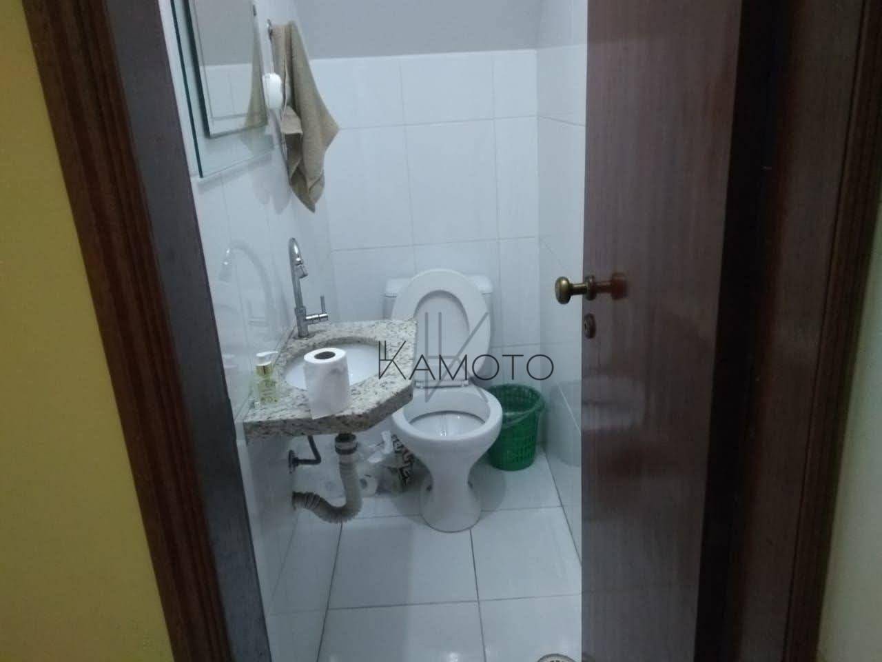 Sobrado à venda com 2 quartos, 162m² - Foto 2