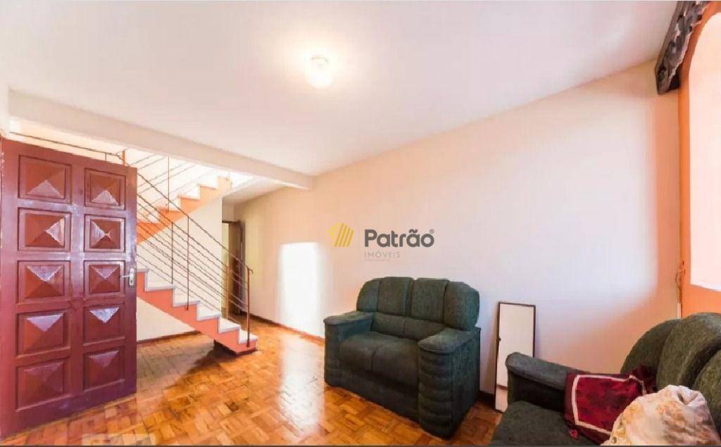 Casa à venda e aluguel com 5 quartos, 166m² - Foto 4