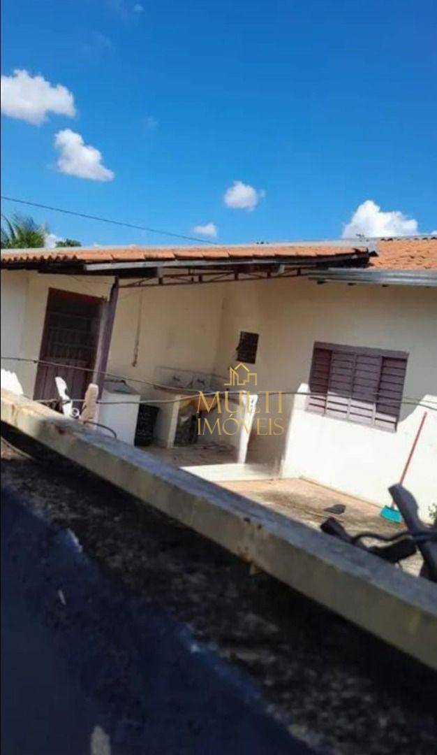 Casa à venda com 2 quartos, 150m² - Foto 3