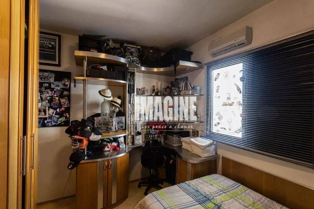 Apartamento à venda com 3 quartos, 98m² - Foto 11