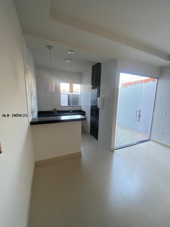 Casa à venda com 2 quartos, 45m² - Foto 13