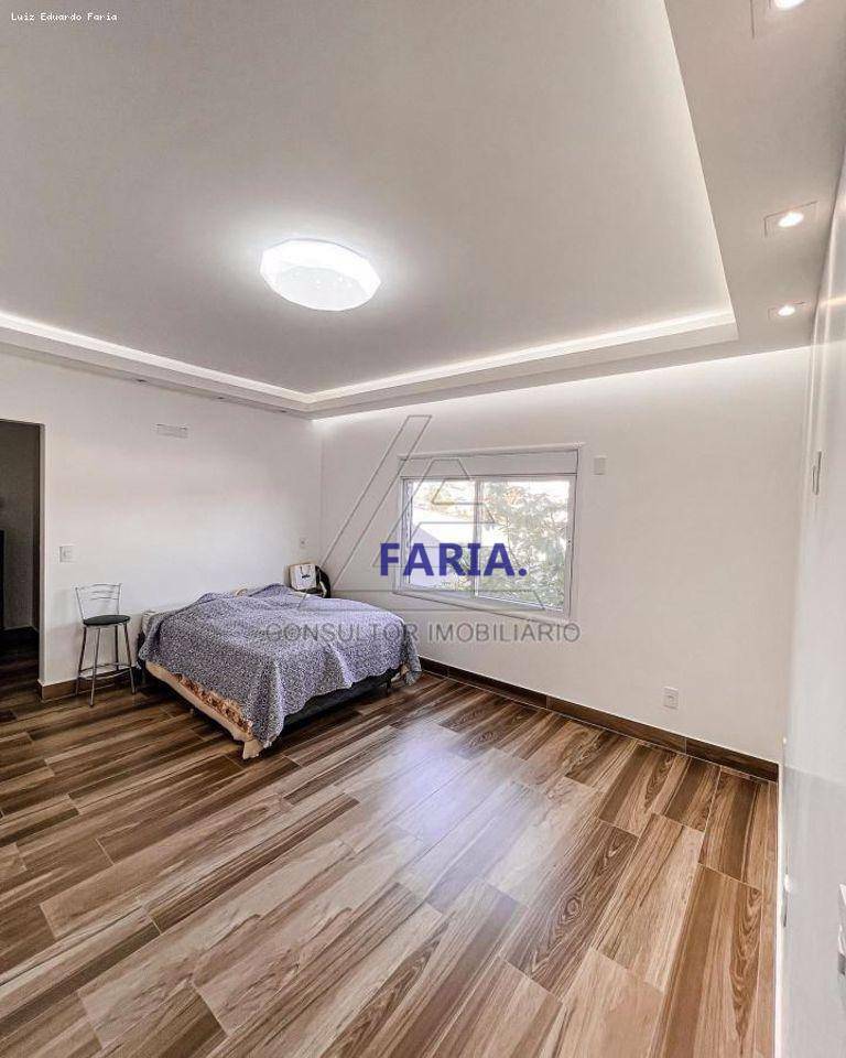 Casa à venda com 3 quartos, 230m² - Foto 6