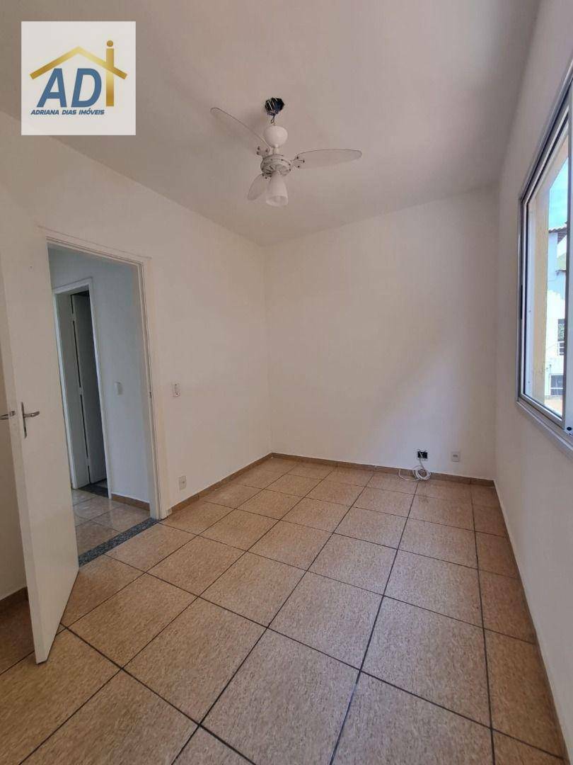 Casa para alugar com 2 quartos, 56m² - Foto 18