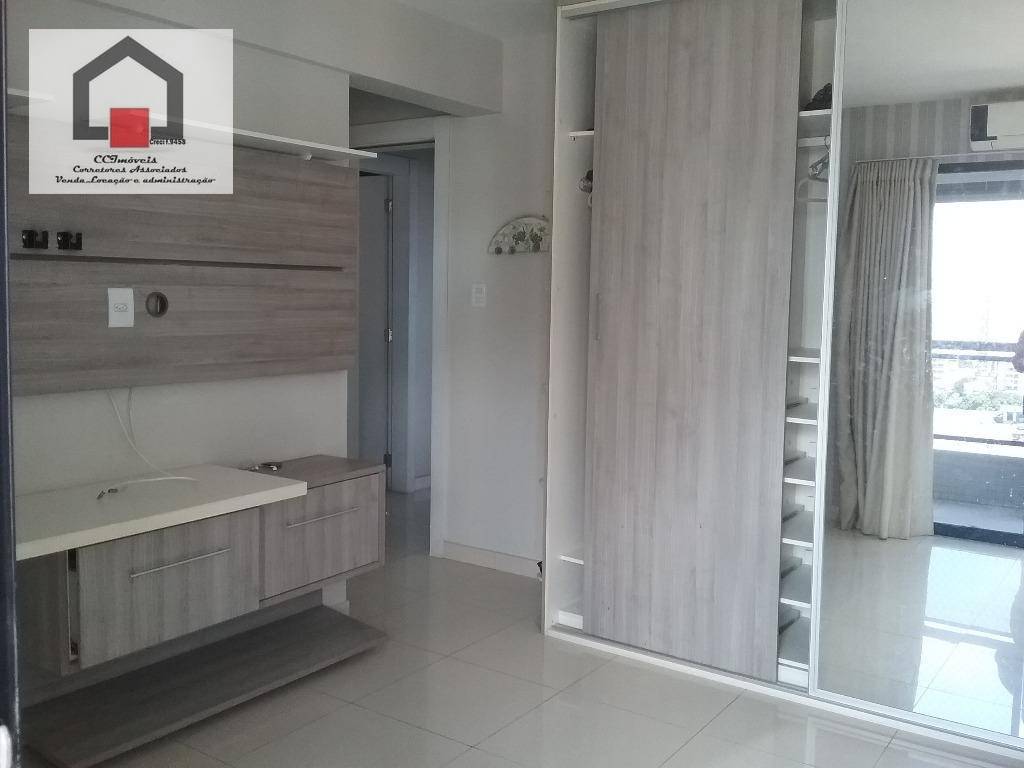 Apartamento à venda com 3 quartos, 198m² - Foto 27