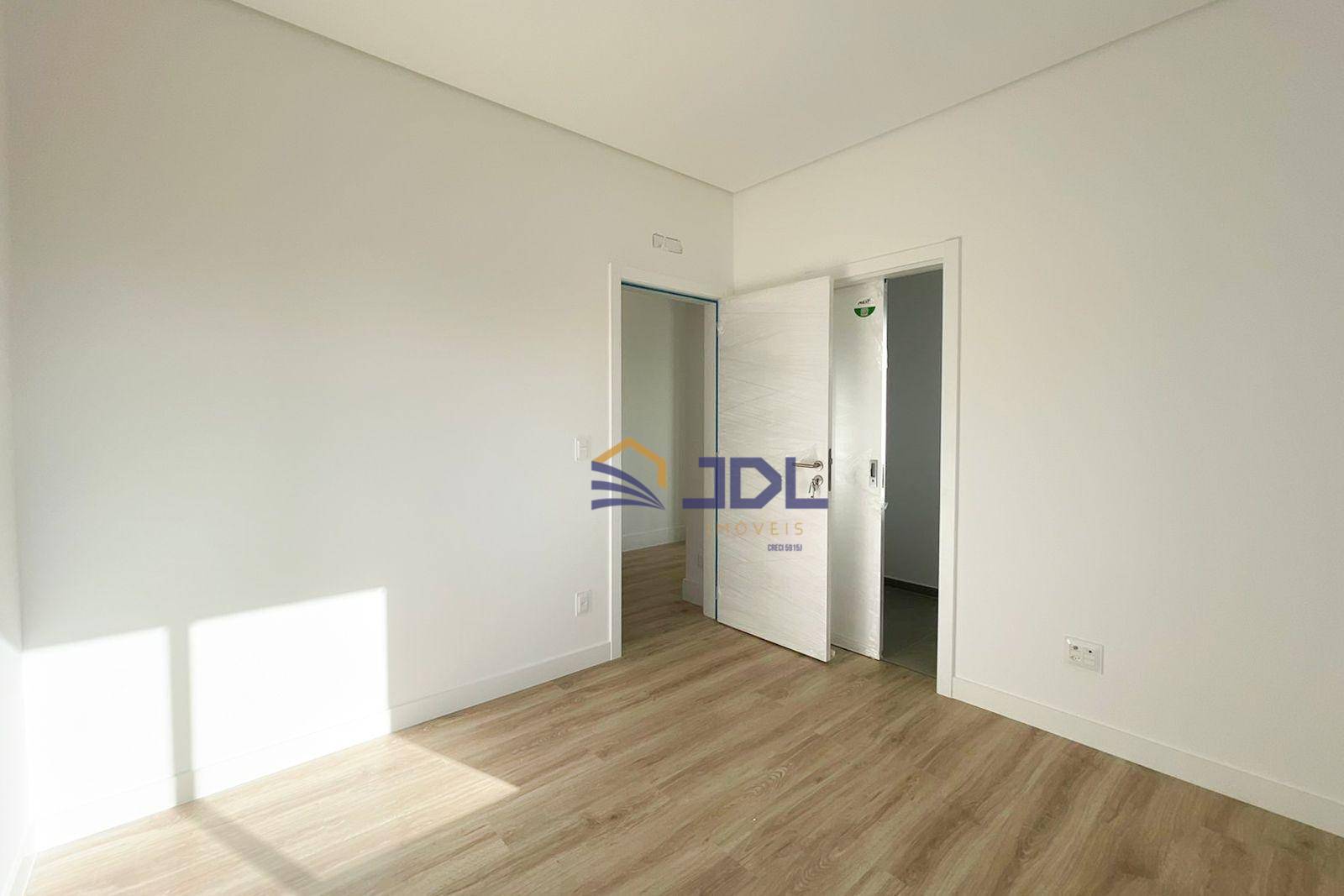 Apartamento à venda com 3 quartos, 123m² - Foto 15