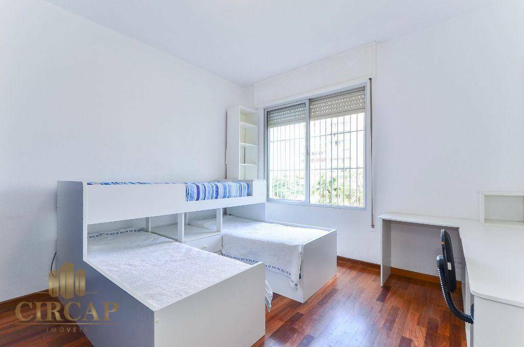 Apartamento à venda com 3 quartos, 191m² - Foto 13