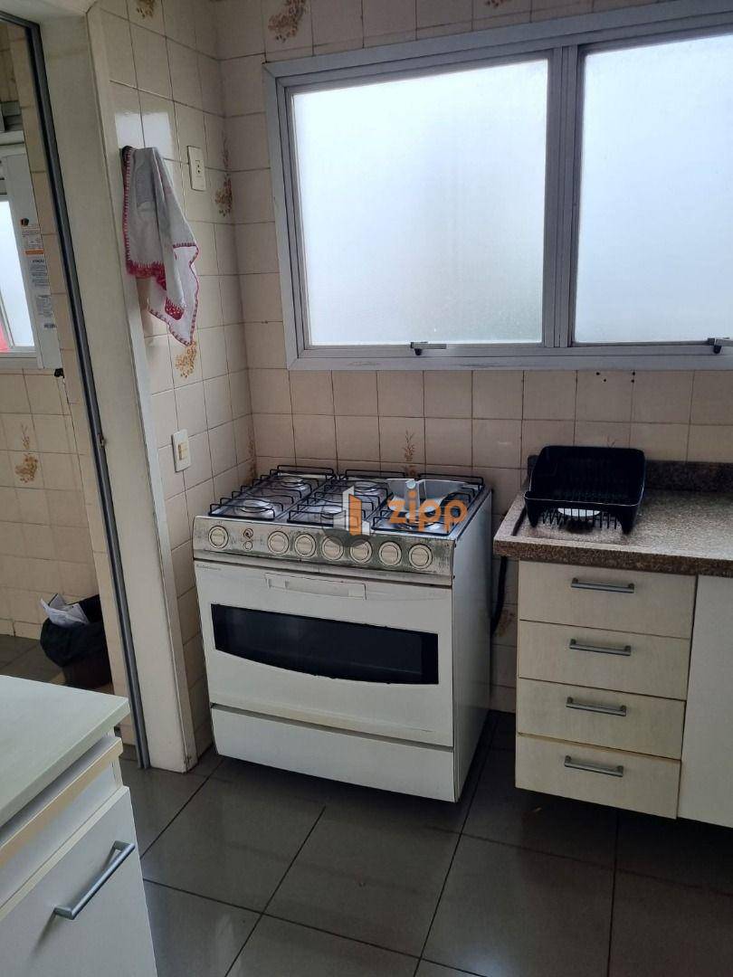 Apartamento para alugar com 3 quartos, 70m² - Foto 10