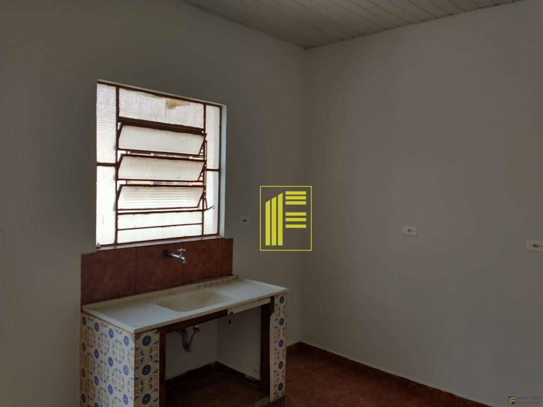 Casa para alugar com 1 quarto, 40m² - Foto 11