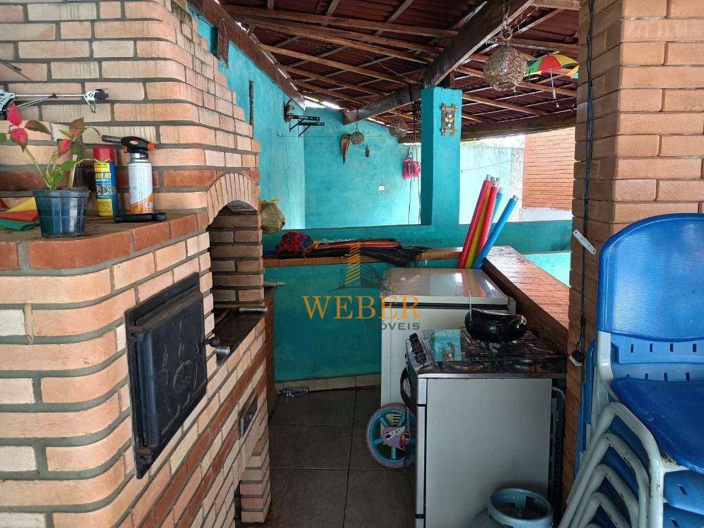 Casa à venda com 3 quartos, 120m² - Foto 2