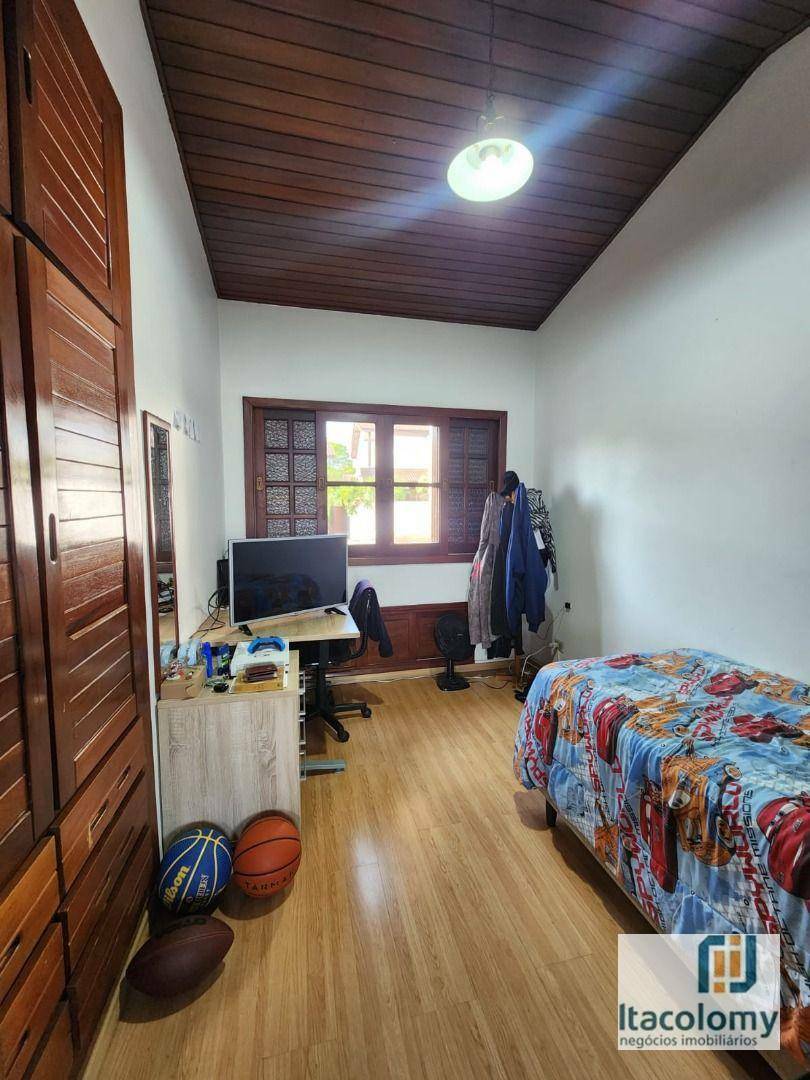 Casa de Condomínio à venda com 3 quartos, 226m² - Foto 13