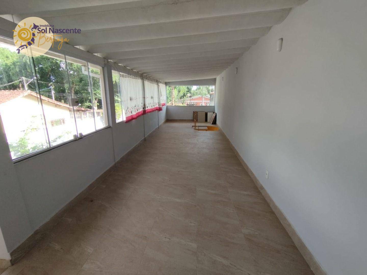 Casa à venda com 4 quartos, 180m² - Foto 14