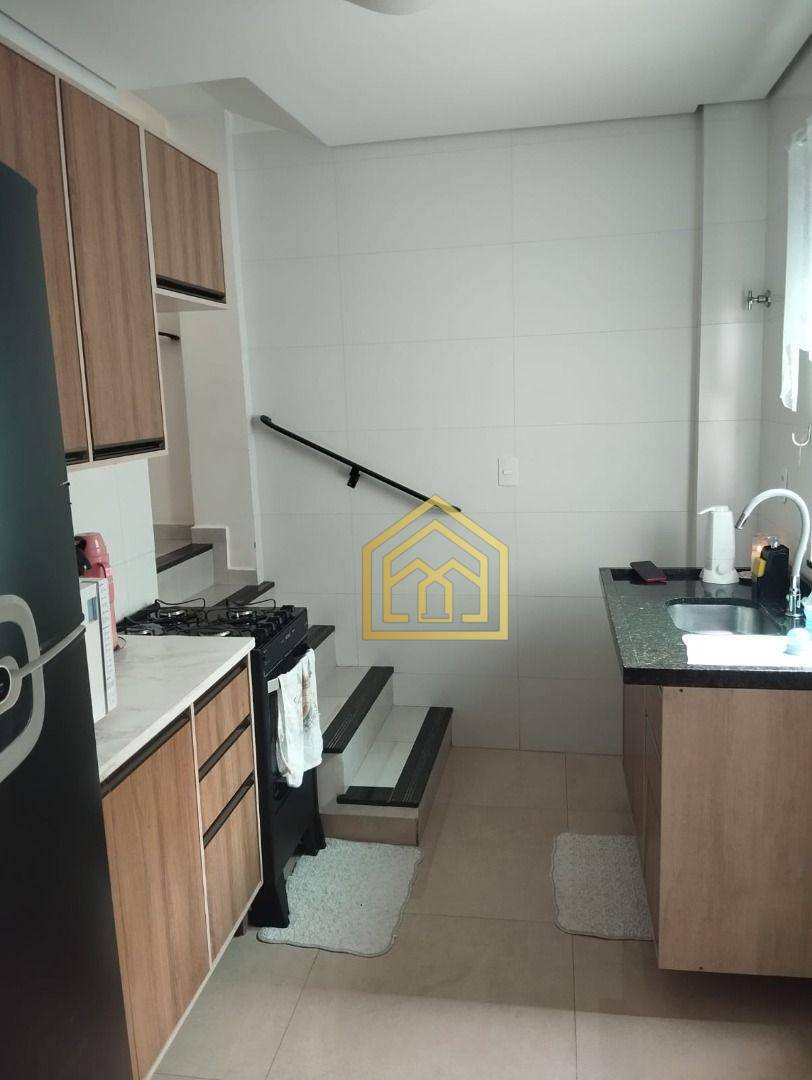 Cobertura à venda com 2 quartos, 100m² - Foto 1