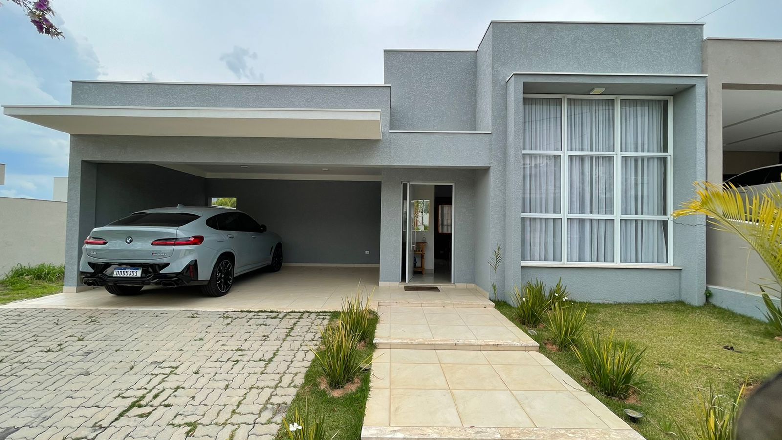 Casa de Condomínio à venda com 3 quartos, 220m² - Foto 2