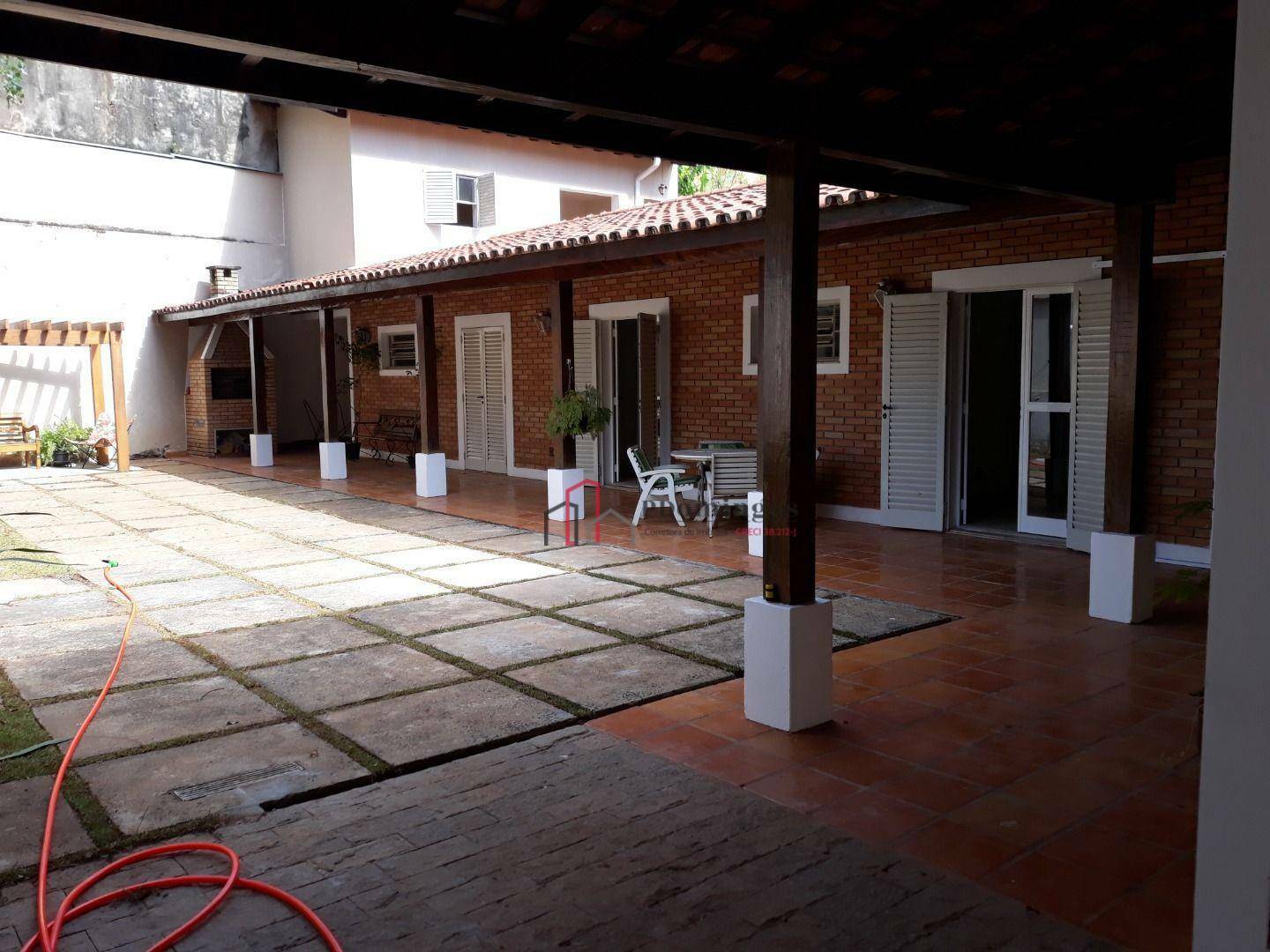 Casa à venda com 4 quartos, 280m² - Foto 11