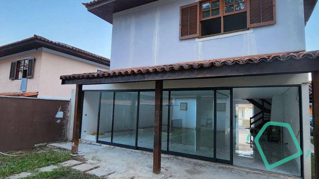 Casa de Condomínio à venda com 3 quartos, 230m² - Foto 13