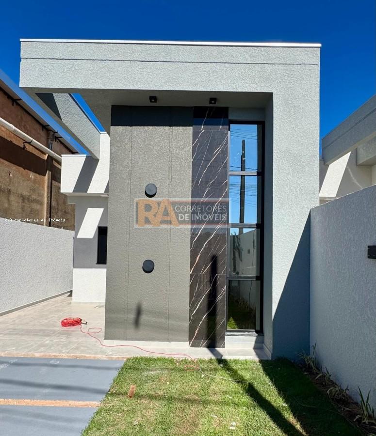 Casa à venda com 2 quartos, 140m² - Foto 3
