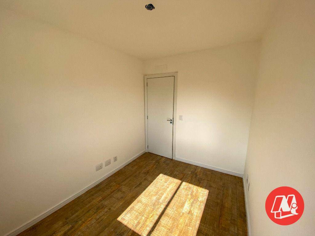 Apartamento para alugar com 3 quartos, 74m² - Foto 12