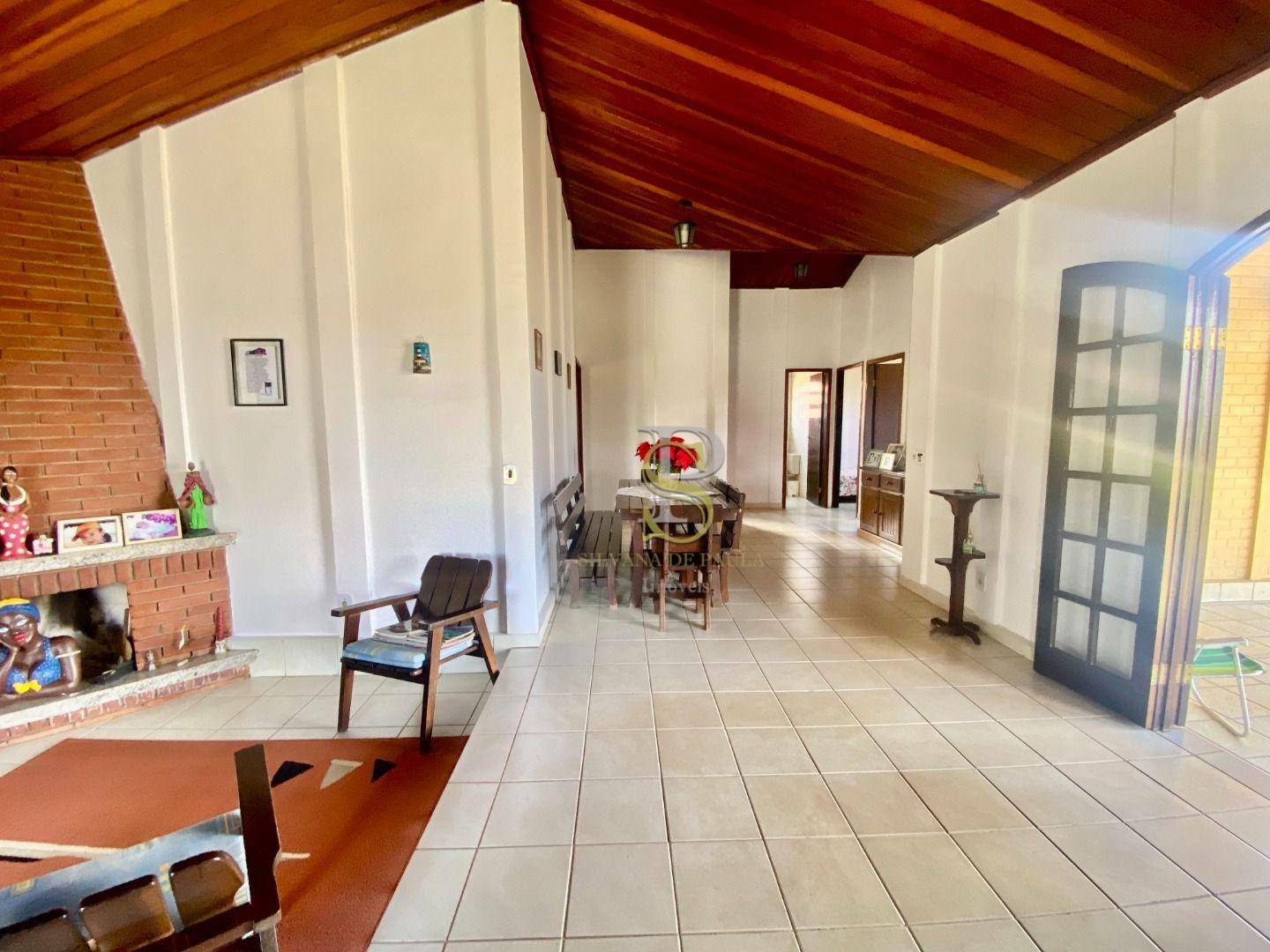 Chácara à venda com 3 quartos, 250m² - Foto 8