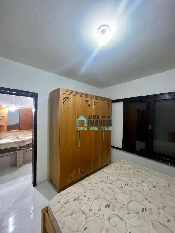Casa à venda com 3 quartos, 250m² - Foto 4