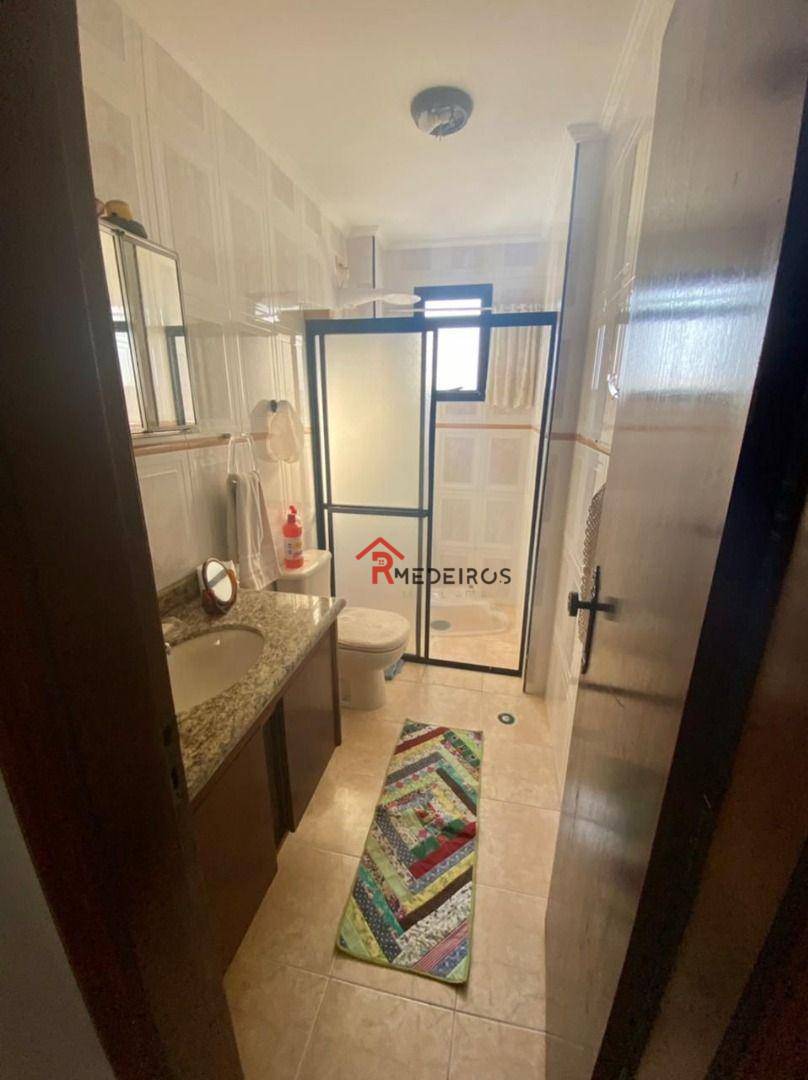 Apartamento à venda com 3 quartos, 135m² - Foto 18