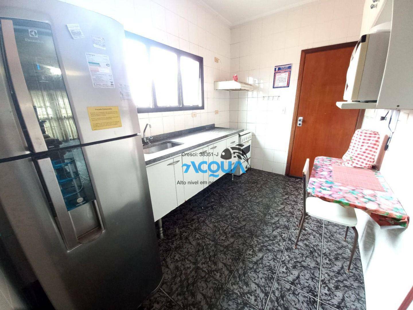 Apartamento à venda com 3 quartos, 90m² - Foto 2