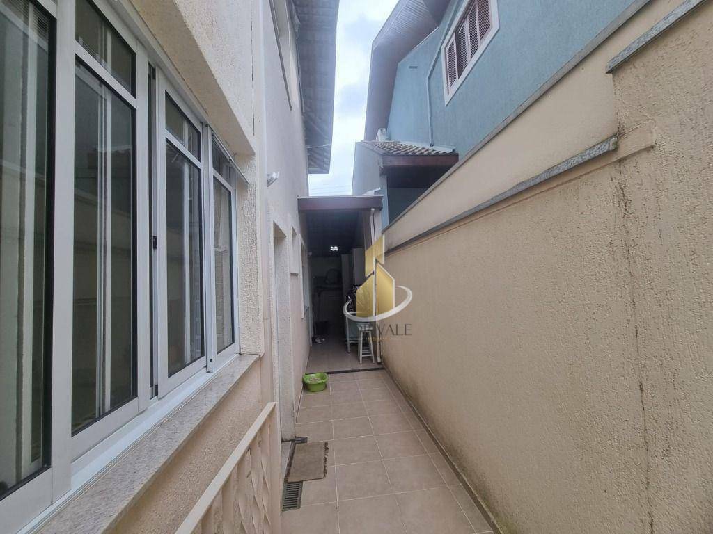 Sobrado à venda com 4 quartos, 230m² - Foto 6