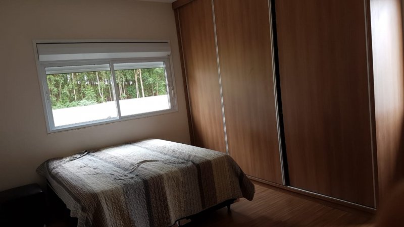 Casa à venda com 3 quartos, 230m² - Foto 14