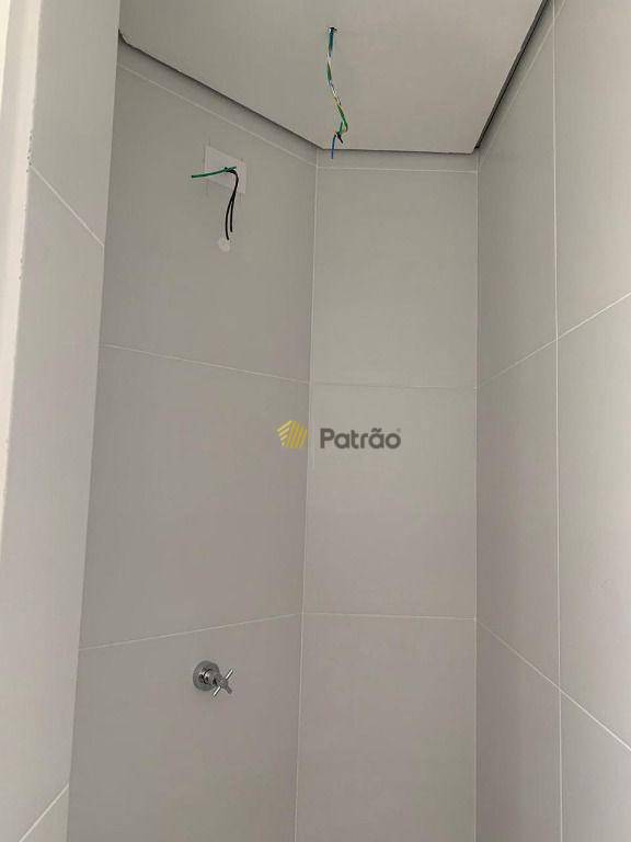 Apartamento à venda com 2 quartos, 69m² - Foto 18