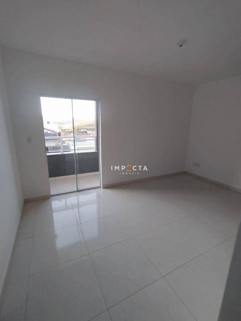 Apartamento à venda com 2 quartos, 70m² - Foto 4