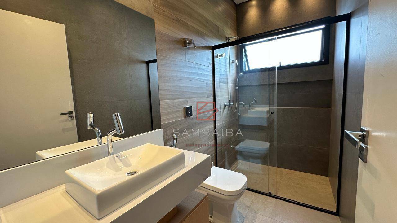 Casa de Condomínio para alugar com 3 quartos, 300m² - Foto 37