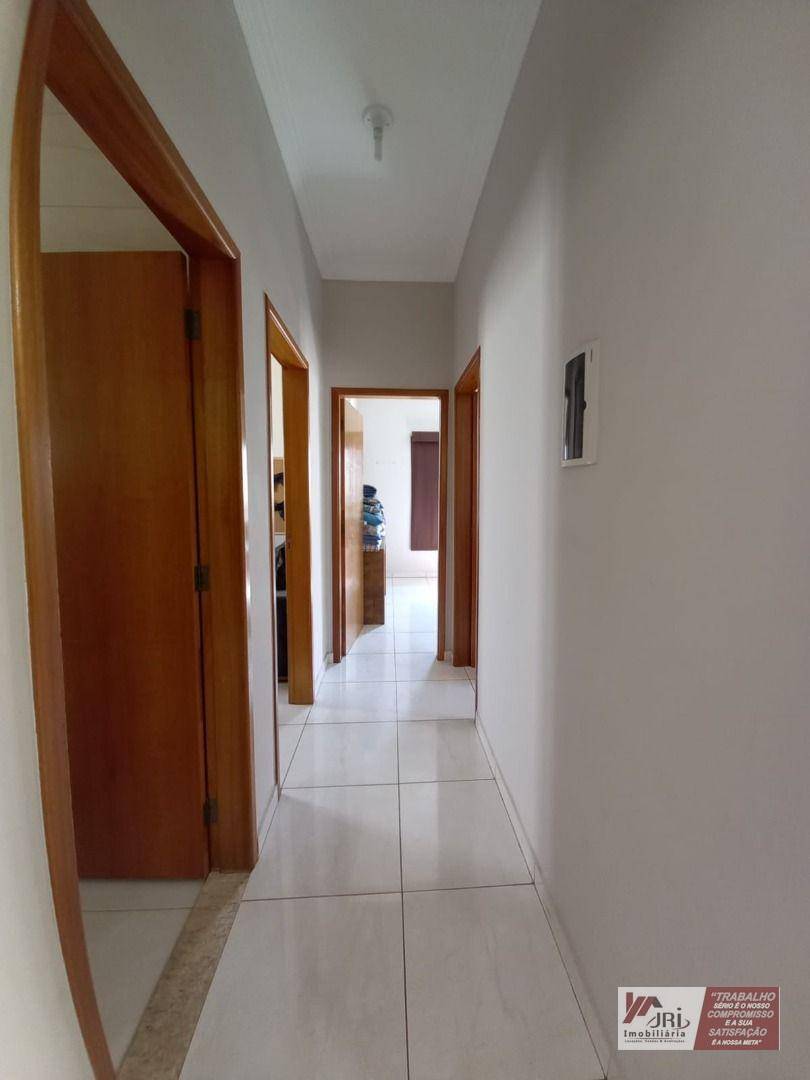 Casa à venda com 3 quartos, 200M2 - Foto 12