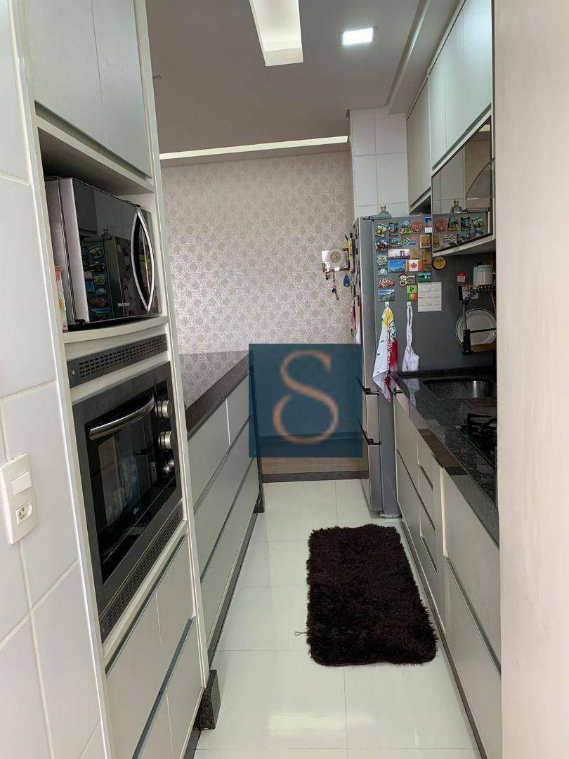 Apartamento à venda com 3 quartos, 82m² - Foto 2