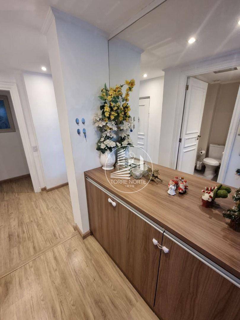 Apartamento à venda com 3 quartos, 145m² - Foto 13