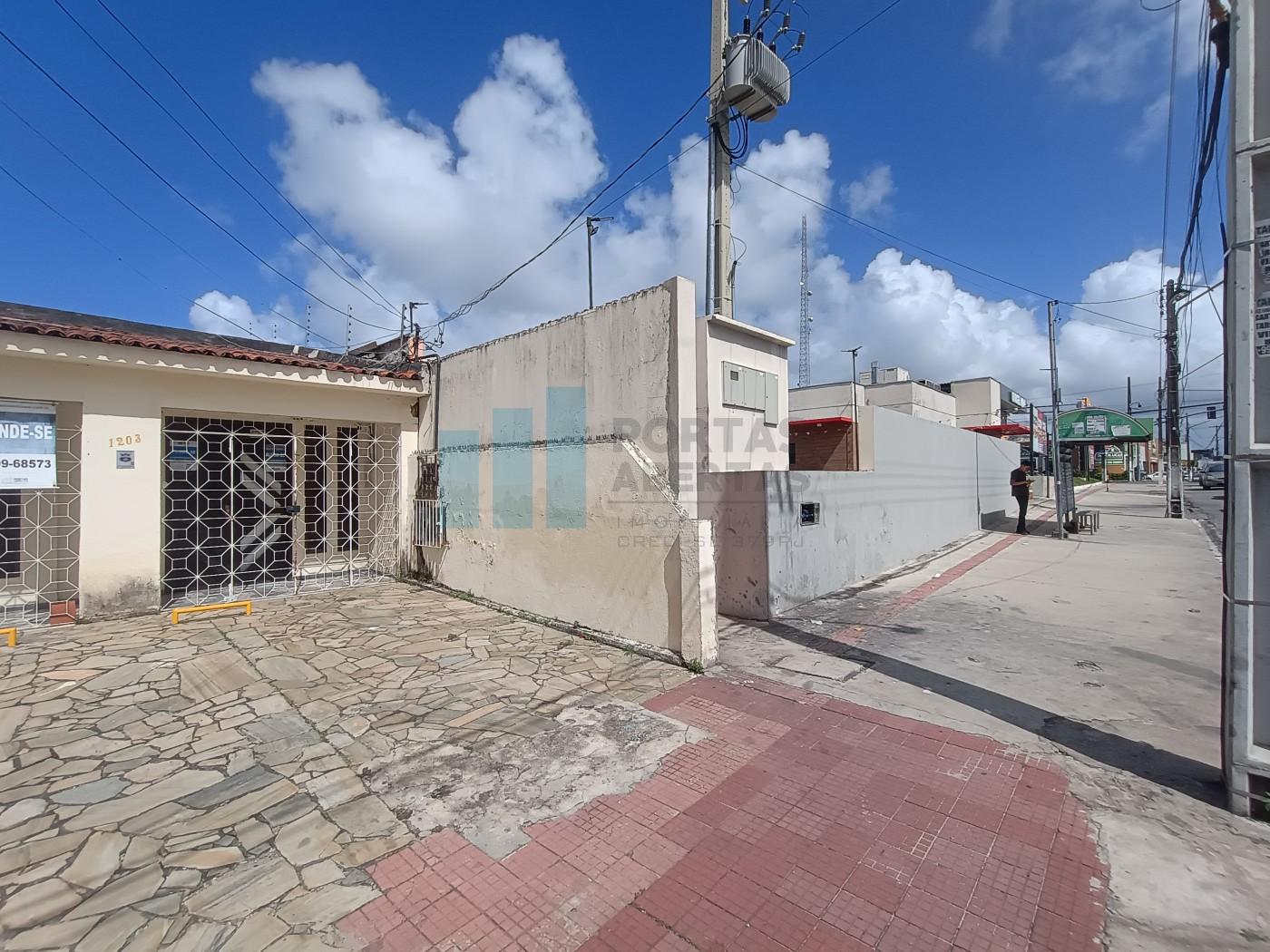Casa para alugar com 6 quartos, 247m² - Foto 10
