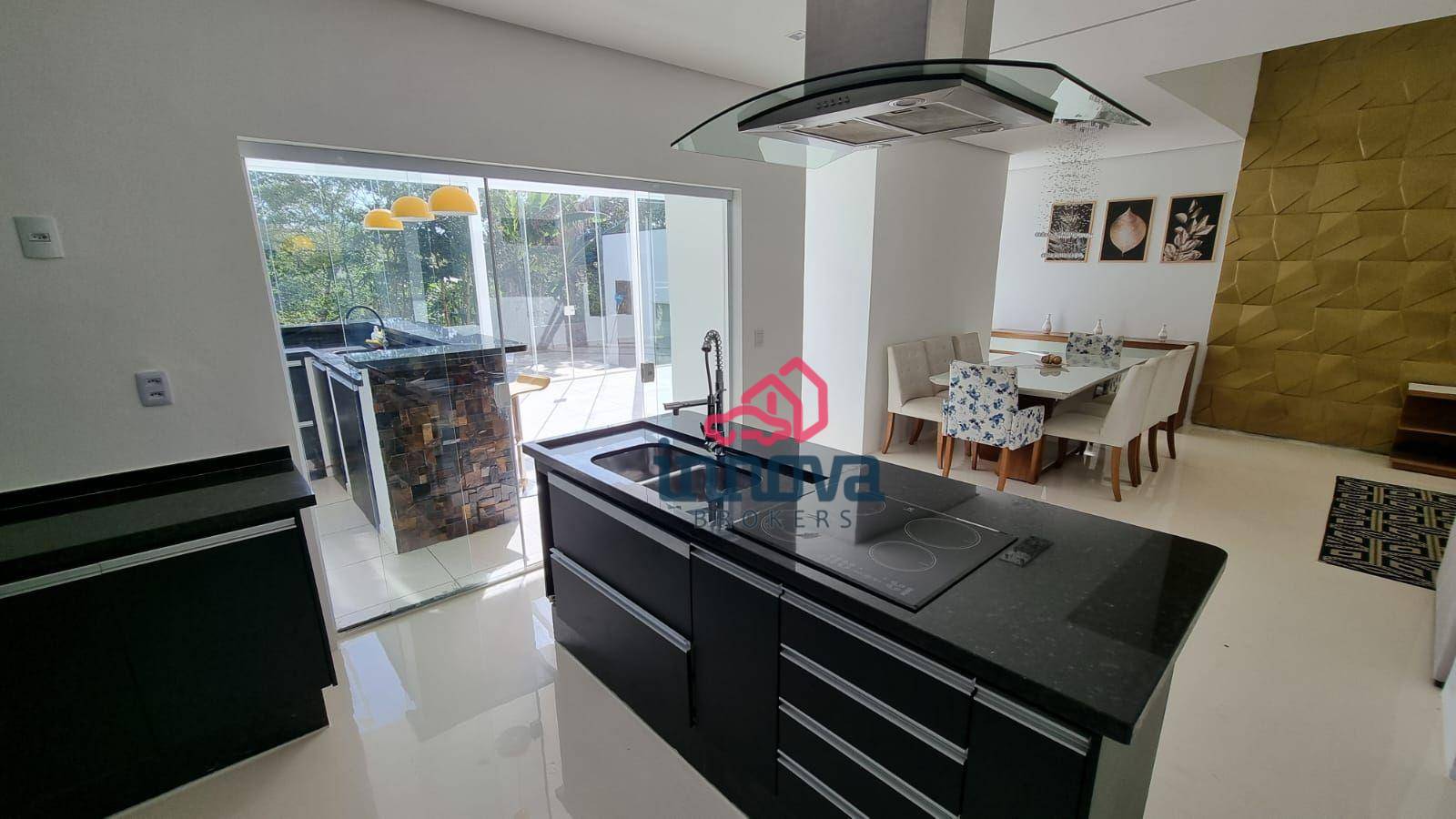 Casa de Condomínio à venda com 4 quartos, 360m² - Foto 6