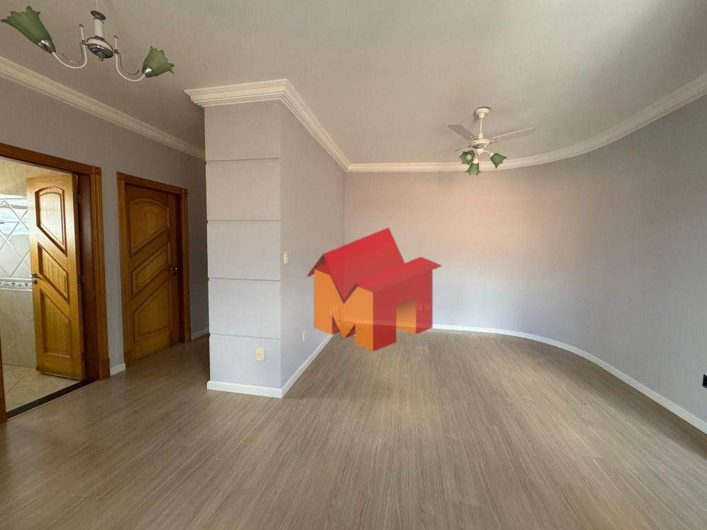 Casa para alugar com 3 quartos, 200m² - Foto 6