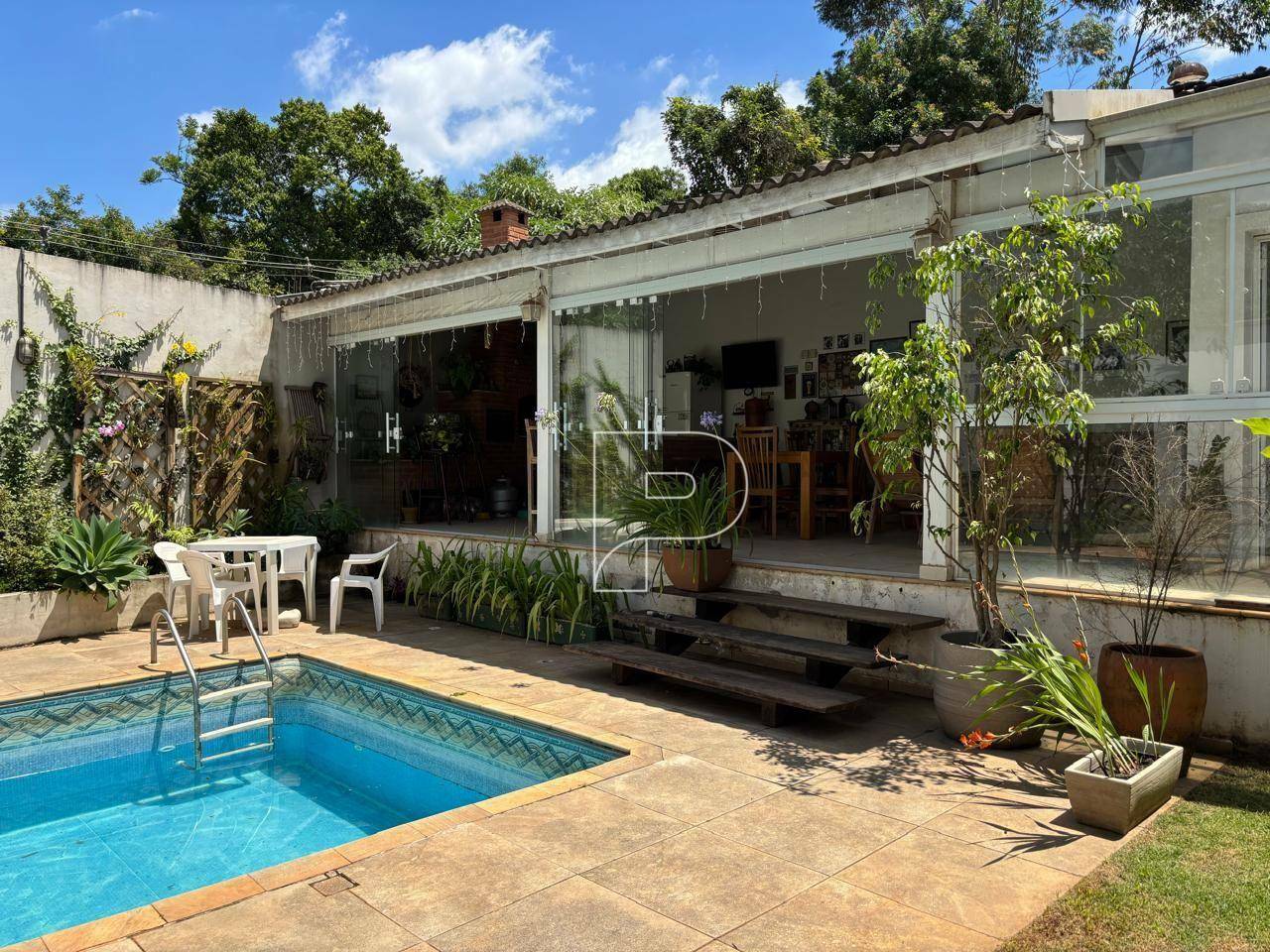 Casa de Condomínio à venda e aluguel com 3 quartos, 250m² - Foto 41