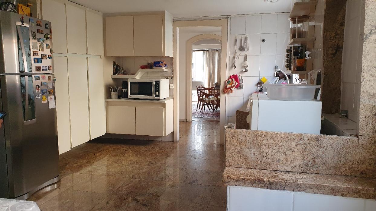 Apartamento à venda com 6 quartos, 680m² - Foto 23