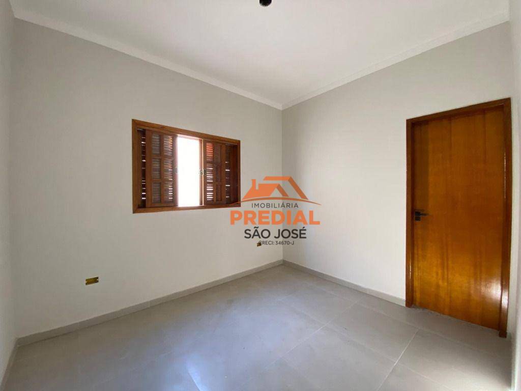 Casa à venda com 2 quartos, 78m² - Foto 7