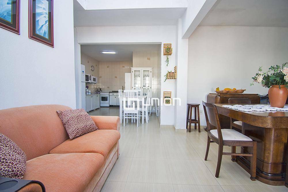 Casa à venda com 3 quartos, 250M2 - Foto 10