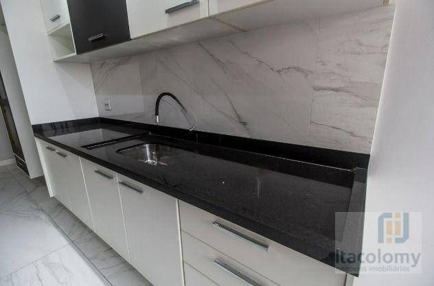 Apartamento para alugar com 3 quartos, 170m² - Foto 18