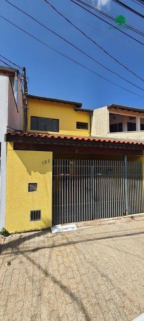 Sobrado à venda com 3 quartos, 138m² - Foto 2