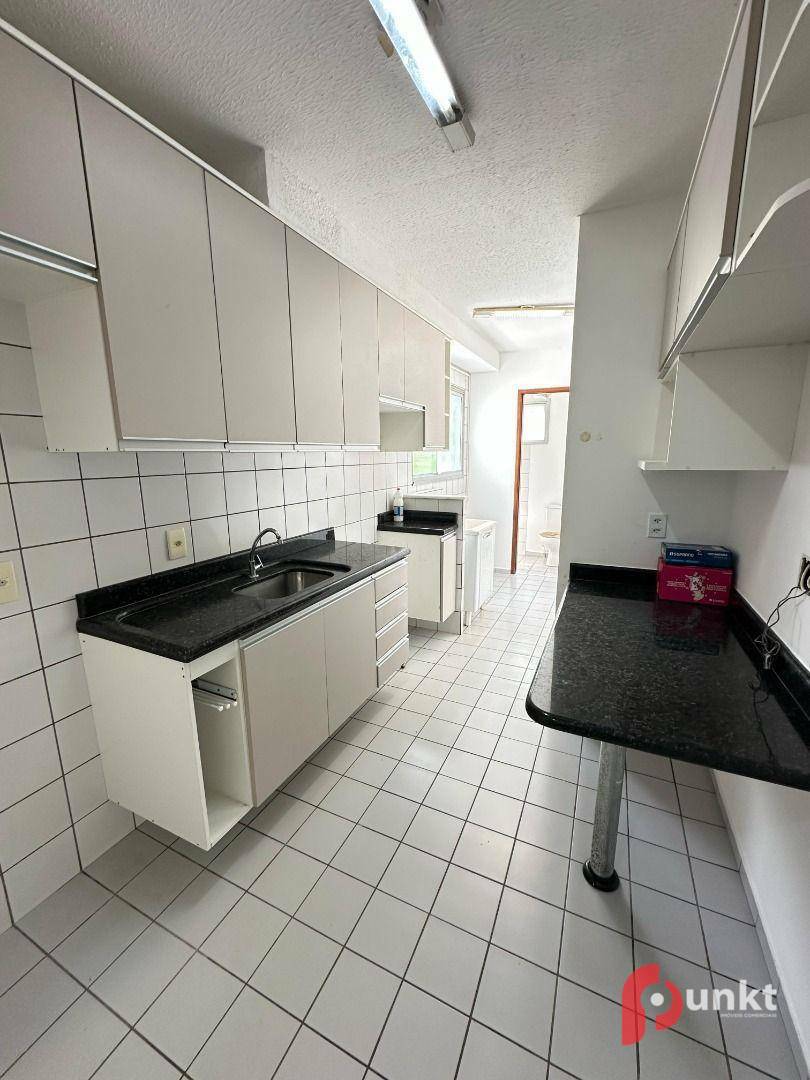 Apartamento para alugar com 3 quartos, 80m² - Foto 12