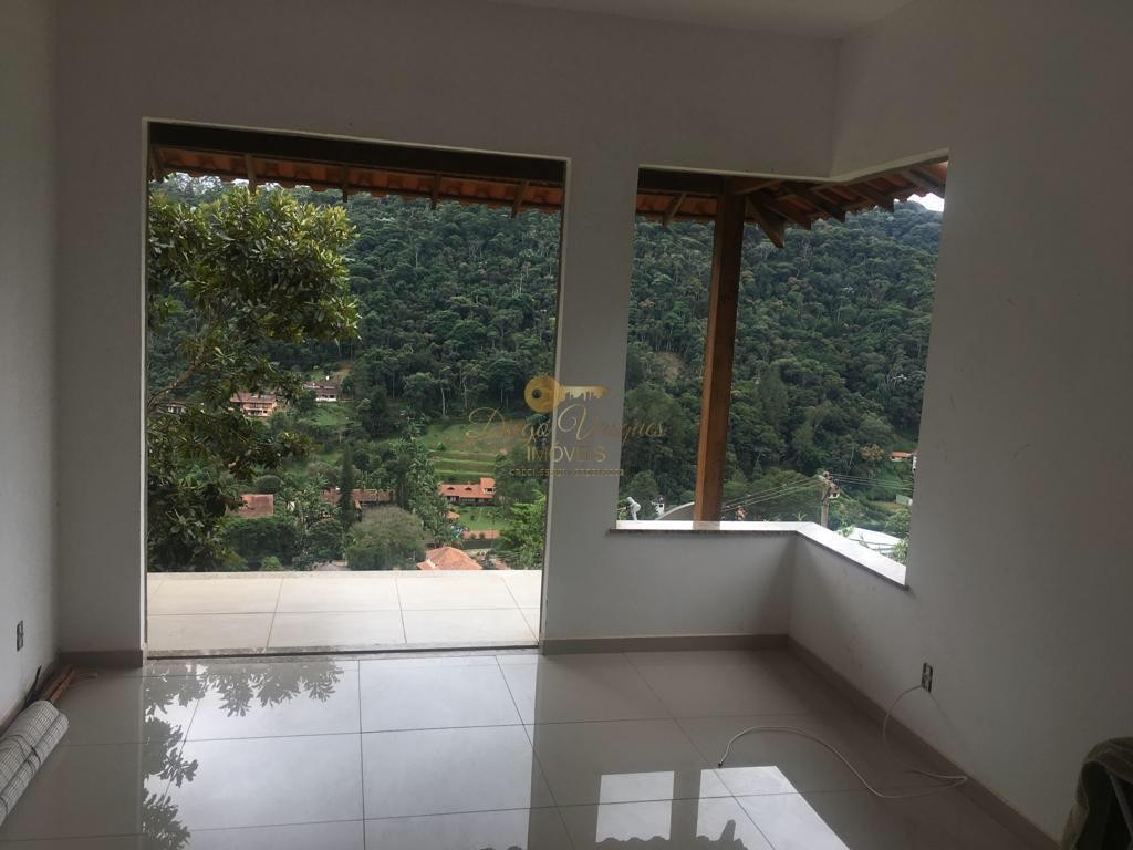 Casa de Condomínio à venda com 3 quartos, 450m² - Foto 2