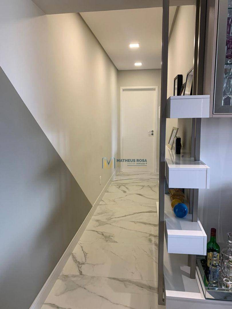 Apartamento à venda com 2 quartos, 77m² - Foto 11