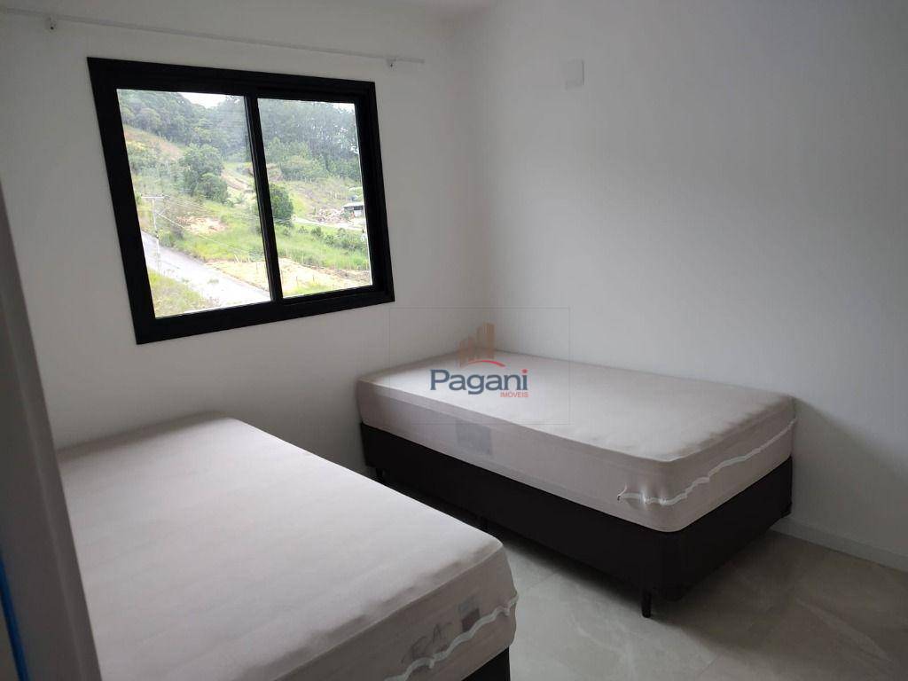 Apartamento à venda com 2 quartos, 70m² - Foto 12