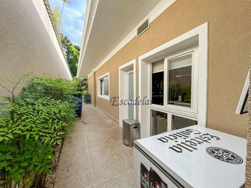 Casa à venda com 4 quartos, 650m² - Foto 56