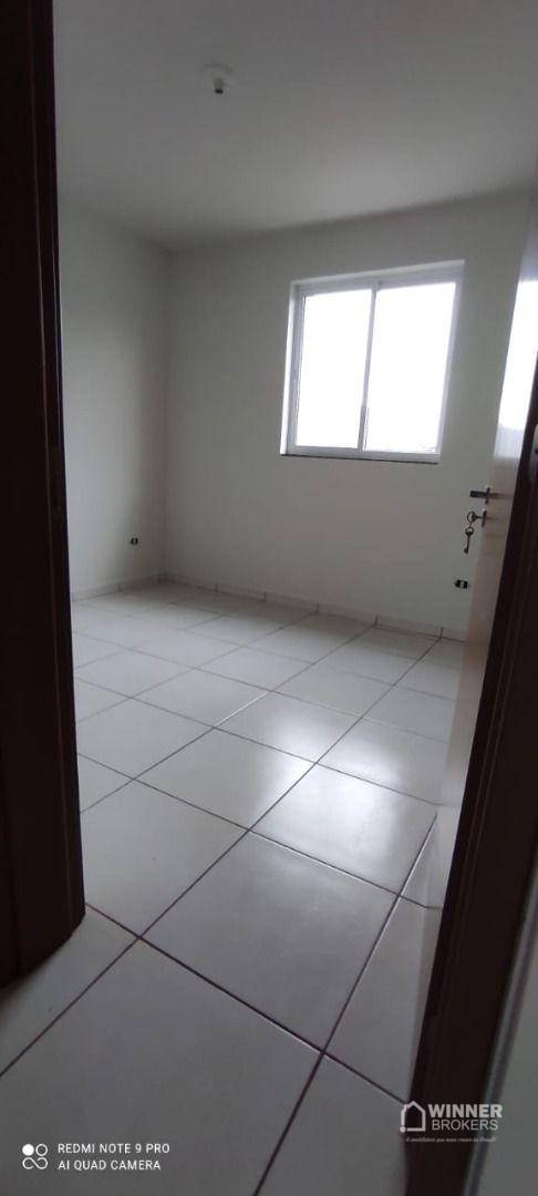 Casa à venda com 2 quartos, 60m² - Foto 2