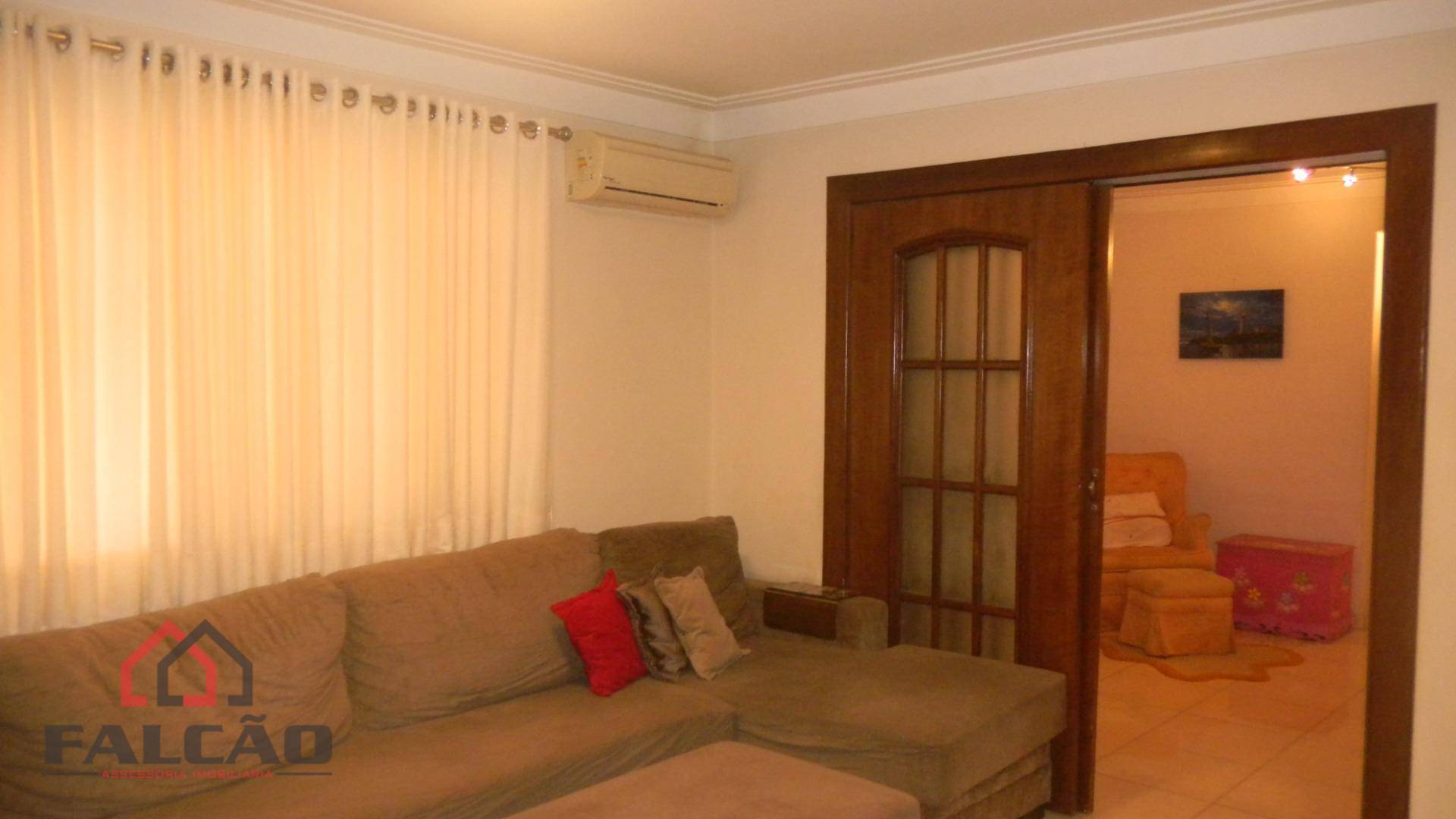 Sobrado à venda com 3 quartos, 195m² - Foto 2