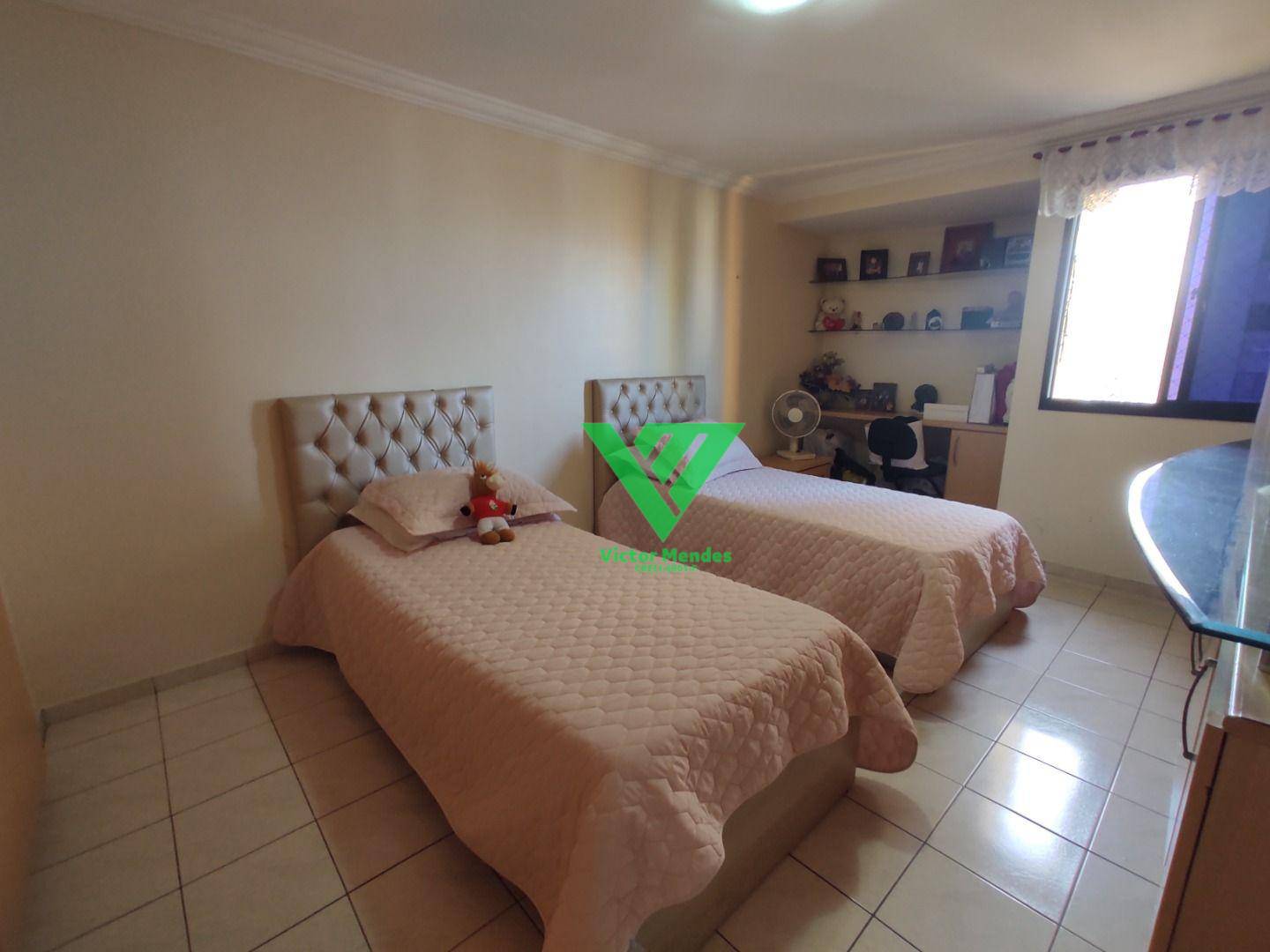 Apartamento à venda com 3 quartos, 160m² - Foto 15